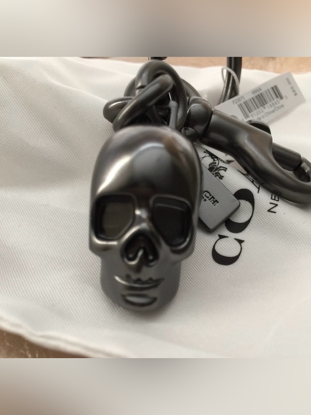 COACH VINTAGE RARE SKULL KEYCHAIN FOB
